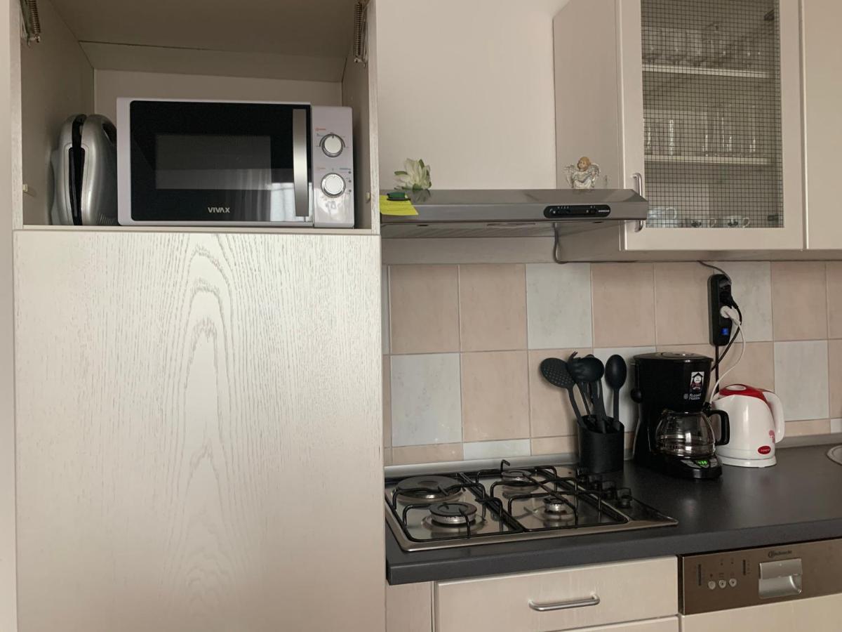 Apartmani Spomenka Seline Exterior foto