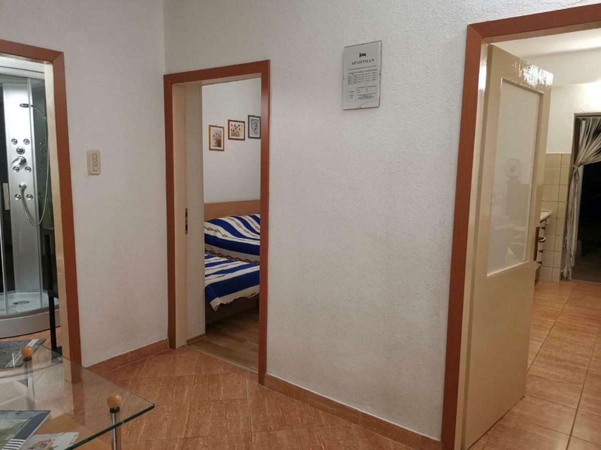 Apartmani Spomenka Seline Exterior foto