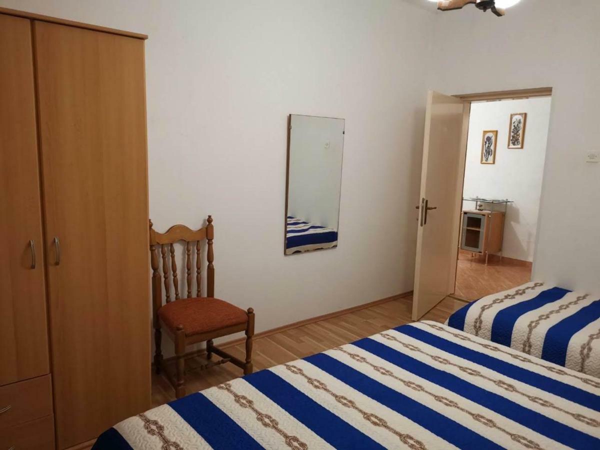 Apartmani Spomenka Seline Exterior foto