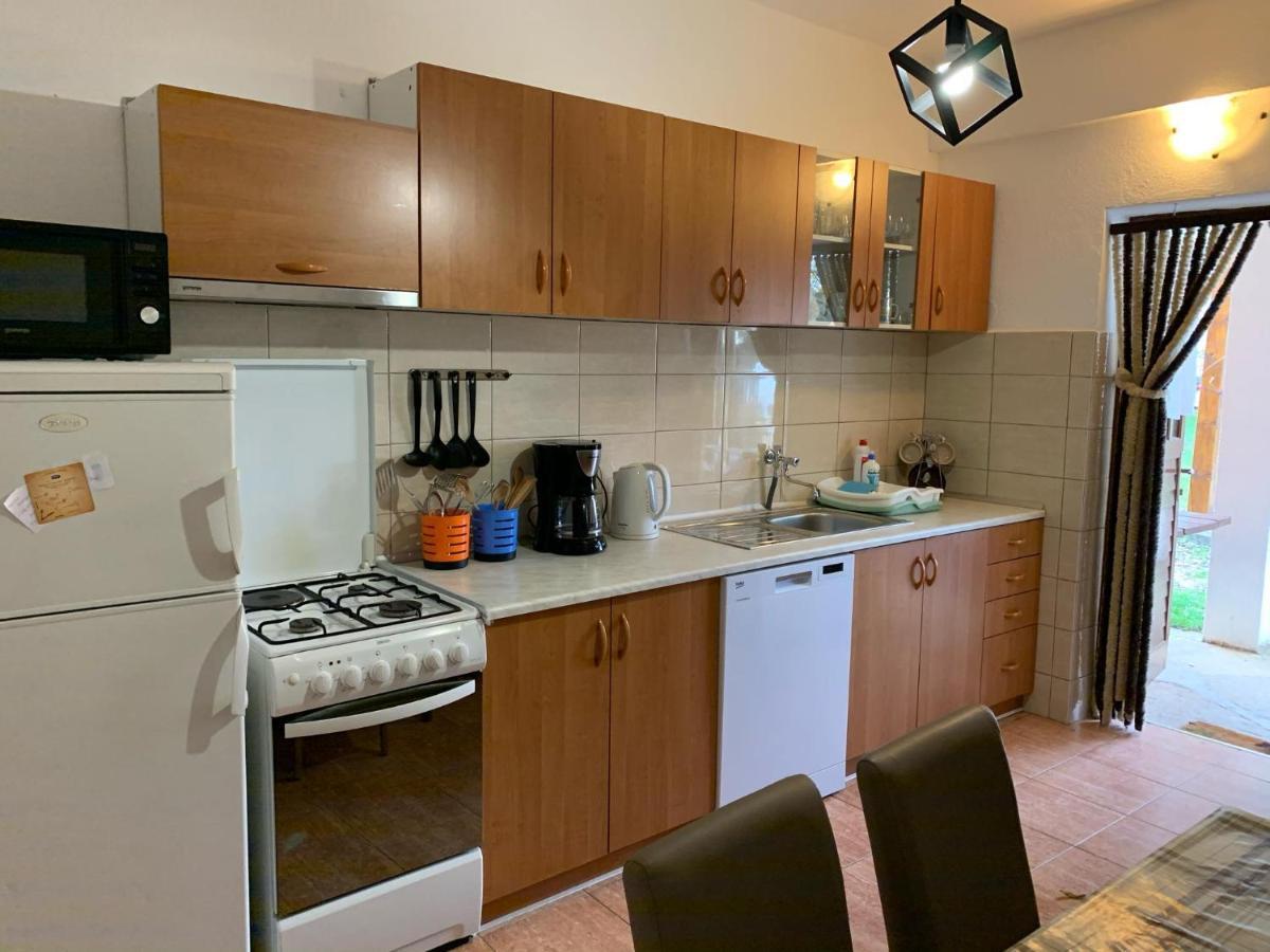 Apartmani Spomenka Seline Exterior foto